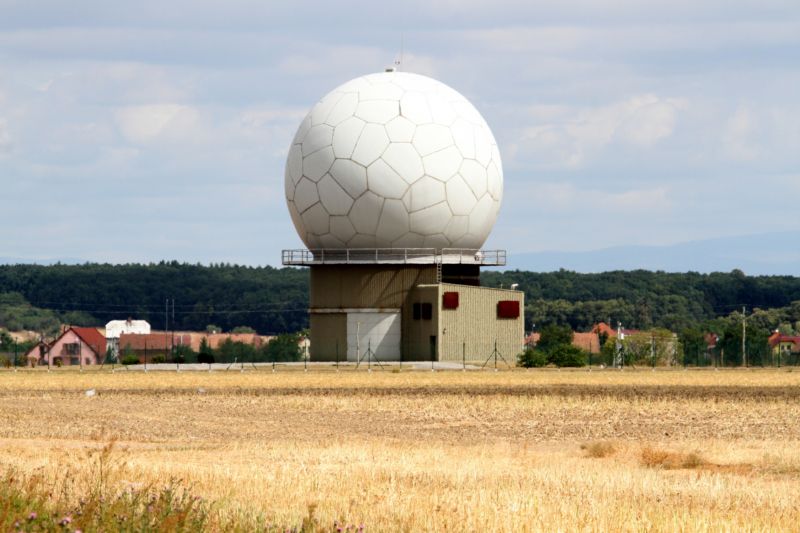 Protivzdušná obrana České republice využívá zastaralé a nekompatibilní radary.