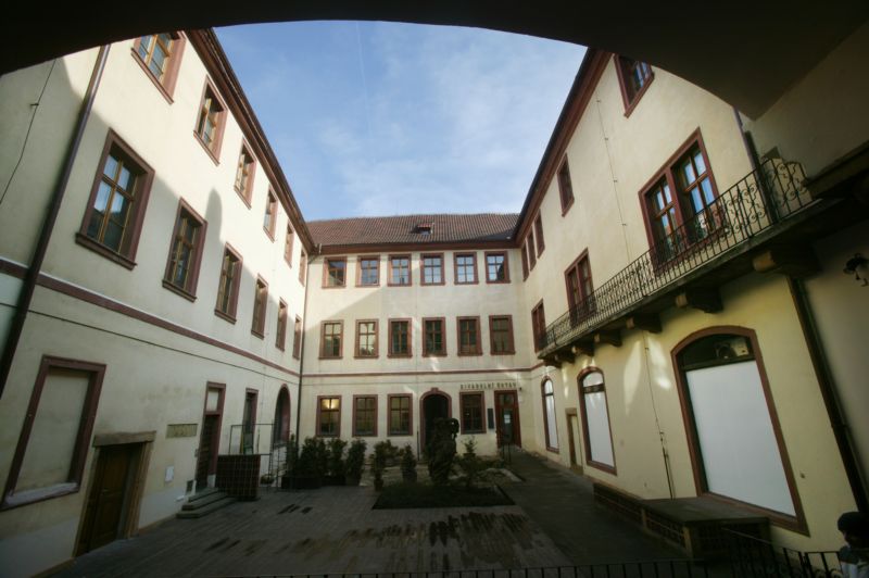 Institut umění - Divadelní ústav.