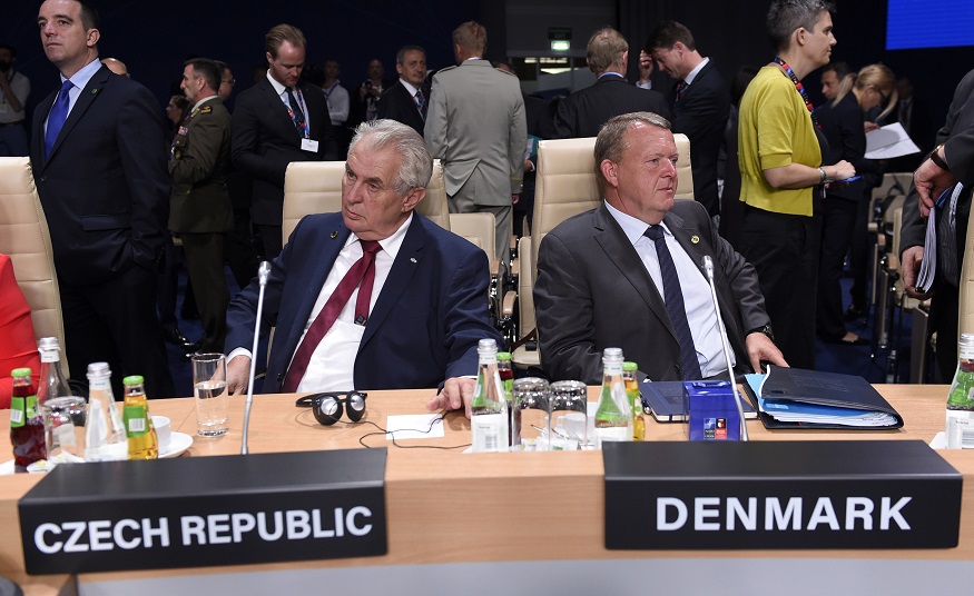 Český prezident Miloš Zeman a dánský premiér Lars Løkke Rasmussen.
