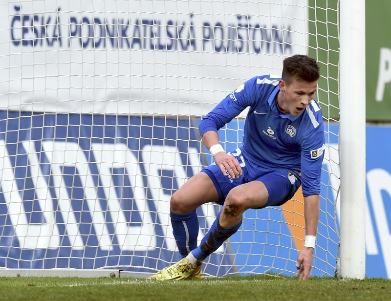 Fotbalista Egon Vůch. 