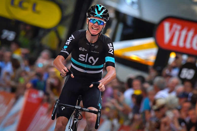 Vedoucí muž cyklistické Tour de France Christopher Froome.