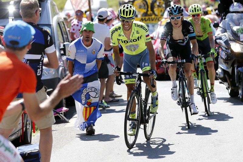 Alberto Contador odstoupil. 