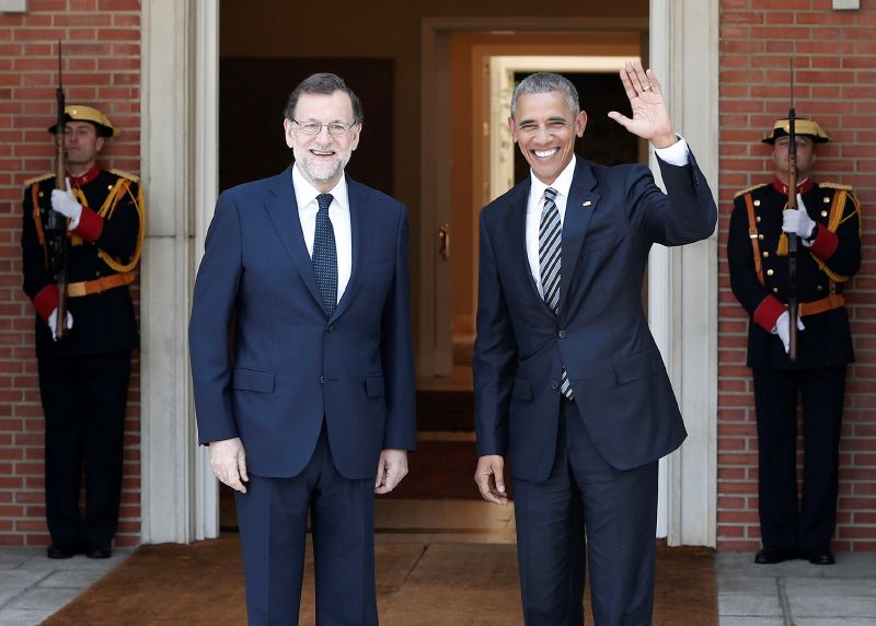 Španělský král Felipe VI. (vlevo) a americký prezident Barack Obama.