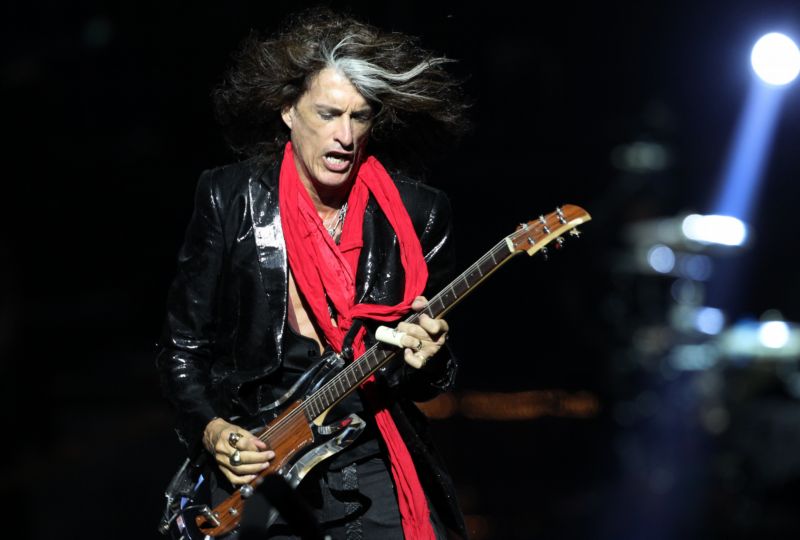 Kytarista americké rockové skupiny Aerosmith Joe Perry.