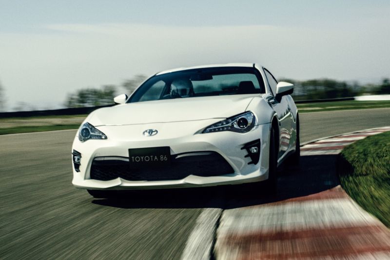 Sportovní vzhled, to je exteriér inovované Toyoty 86. 