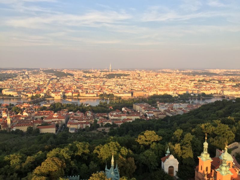 Jediné, co potřebujete v Praze k pořízení dobré fotografie, je stisknout spoušť.