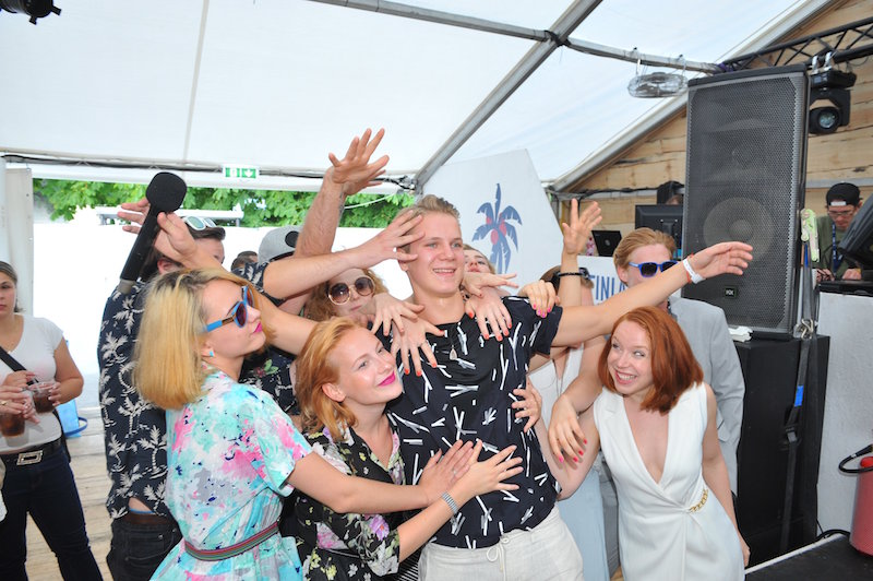 Party stan navštívilo i mnoho slavných tváří.