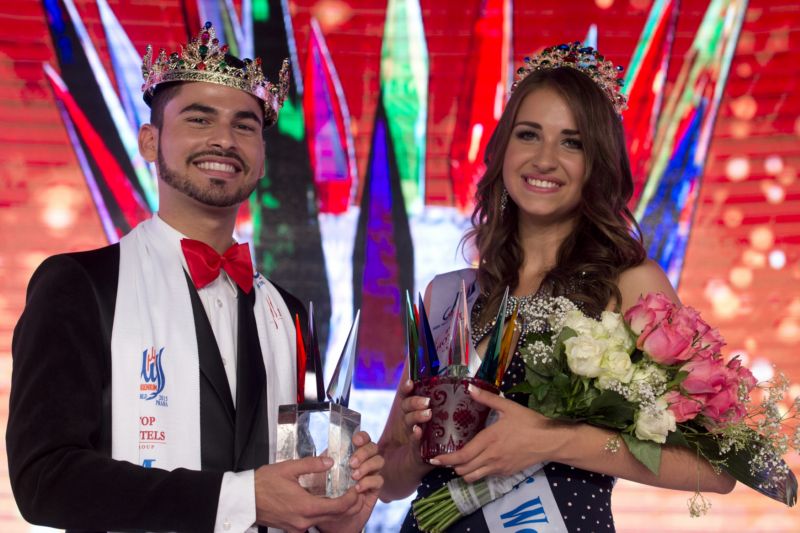 Na snímku lonští vítězové Ukrajinka Natalija Bilanová a Kolumbijec Camilo Viloria Arrieta.
