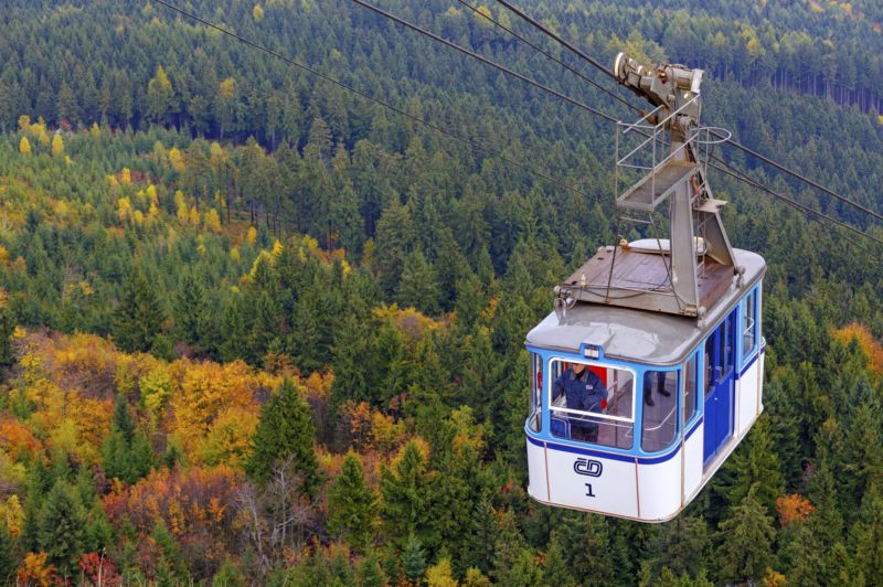 Lanovka loni vyvezla na Ještěd téměř 300 tisíc turistů.