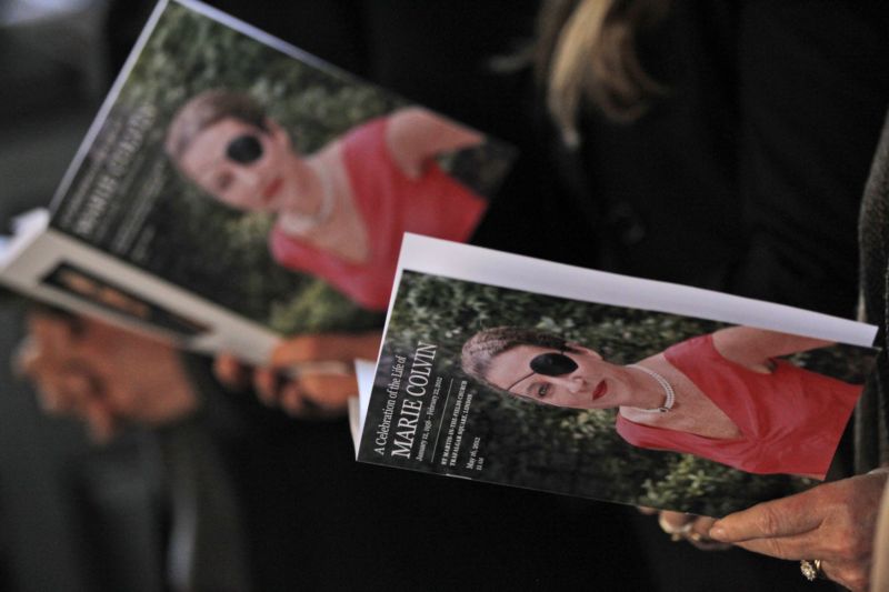 Podle syrského prezidenta Bašára Asada si novinářka Marie Colvinová za svou smrt v Sýrii může sama.