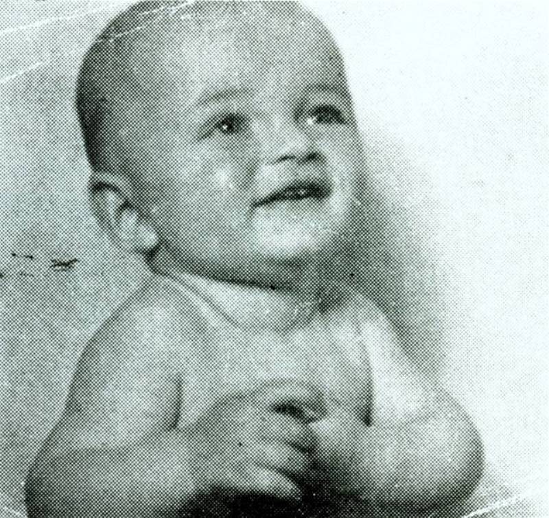 Už jako miminko se Karel Gott na svět široce usmíval.