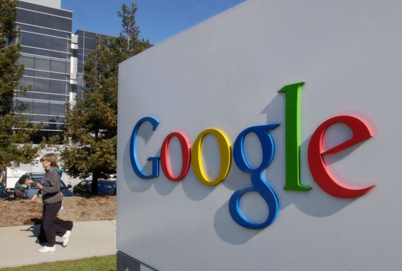 Evropská komise rozšířila svůj spor se společností Google. 