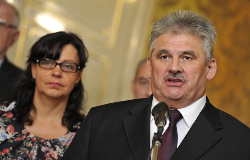 Ministryně práce a sociálních věcí Michaela Marksová a její slovenský protějšek Ján Richter.