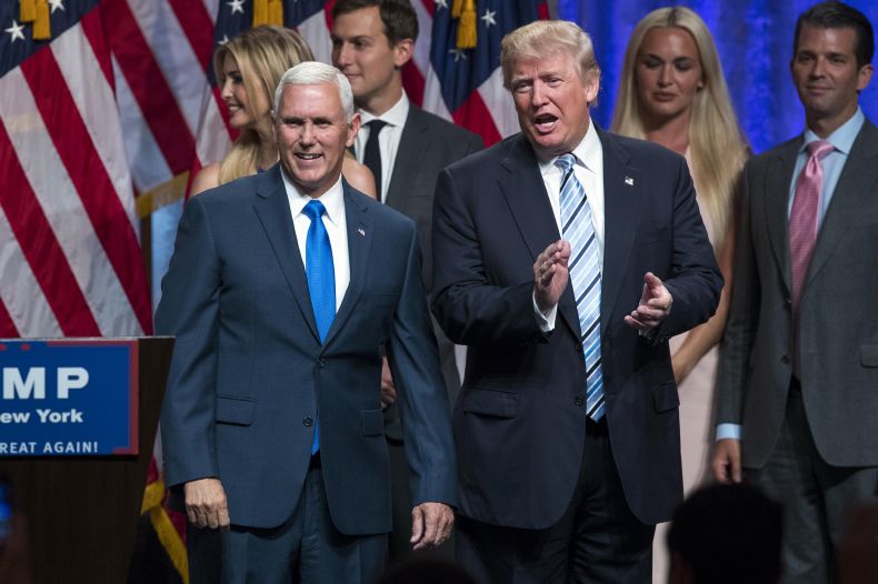 Donald Trump a Mike Pence.