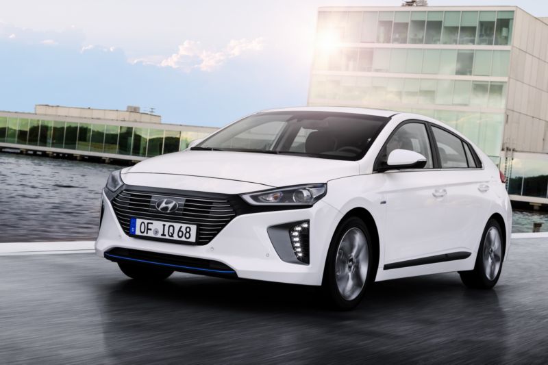 Modelová řada Hyundai bude brzy bohatší i o model Ioniq Hybrid.
