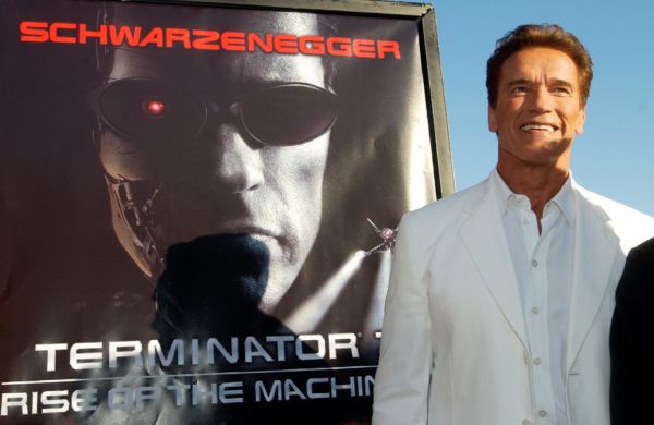  Arnold Schwarzenegger alias Terminátor.