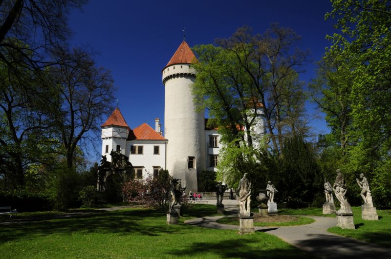 Zámek Konopiště. Zámek Konopiště.