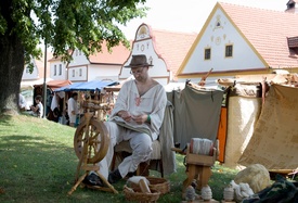 Holašovice se na tři dny promění ve staročeský jarmark.