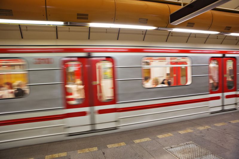 Nehoda v metru (ilustrační foto).