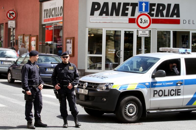Policie ČR zareaguje na situaci v Mnichově zvýšením hlídek na hranicích.