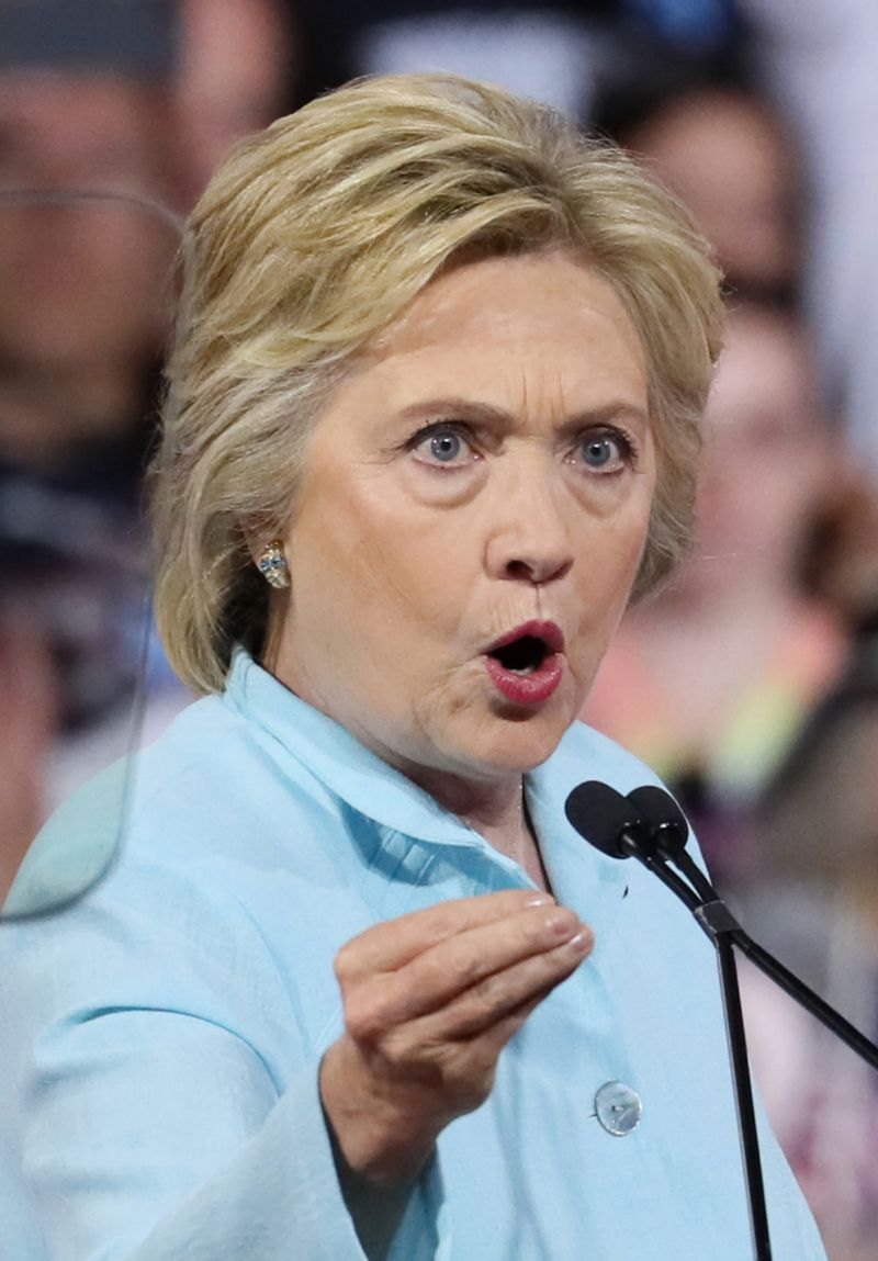 Hillary Clintonová. Hillary Clintonová.