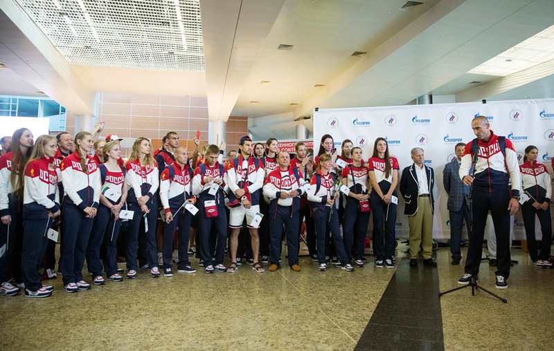 Ruští olympionici ve čtvrtek ráno odletěli z Moskvy do Ria de Janeiro. Ruští olympionici ve čtvrtek ráno odletěli z Moskvy do Ria de Janeiro.
