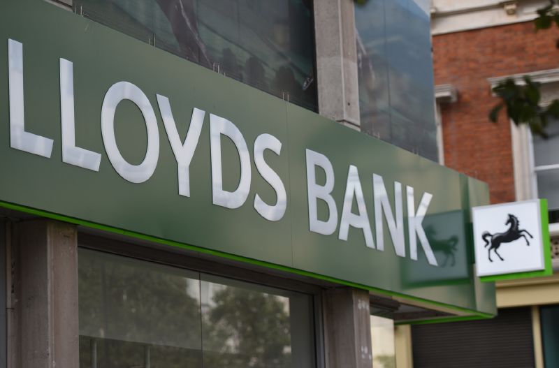 Logo banky Lloyds.