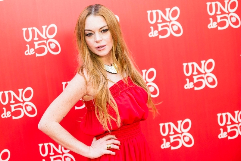 Herečka s pověstí průšvihářky Lindsay Lohan už je zase sama a nejspíš těhotná.