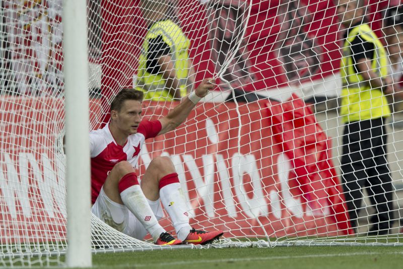 Slávistický útočník Milan Škoda po neproměněné šanci