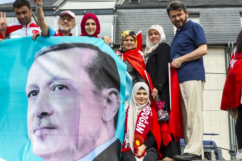 Demonstrace na podporu prezidenta Recepa Tayyipa Erdogana. Demonstrace na podporu prezidenta Recepa Tayyipa Erdogana.