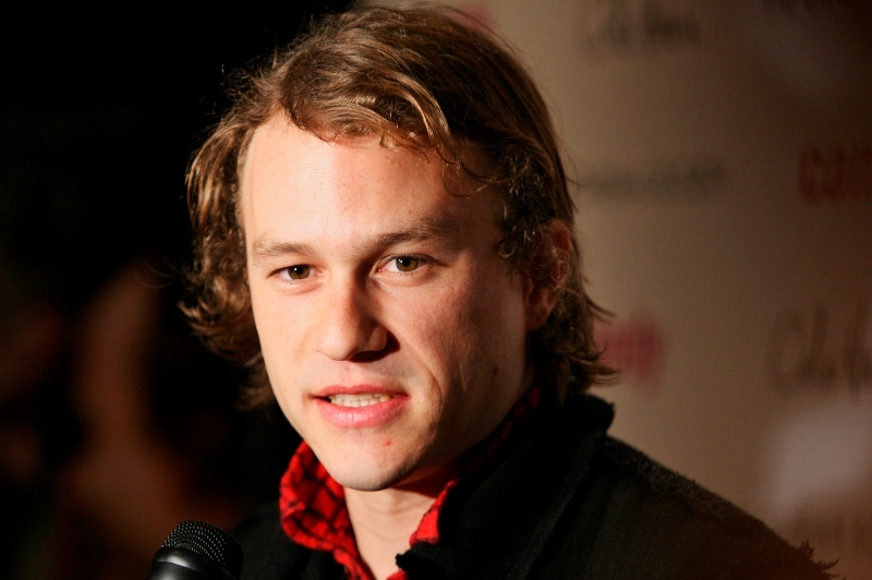 Heath Ledger před osmi lety zemřel na předávkování medikamenty.