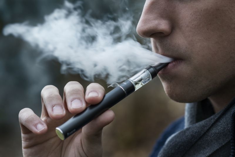 Pro elektronické cigarety zatím neexistuje norma, připravuje se vyhláška (ilustrační foto).