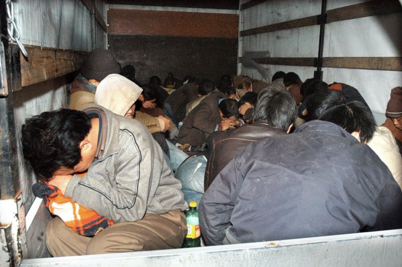 V Itálii rozbili organizaci, která se zabývala pašováním migrantů. V Itálii rozbili organizaci, která se zabývala pašováním migrantů.