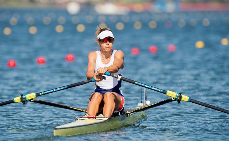 Česká veslařka Petra Topinková Knapková.