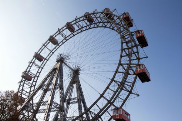 Muž loni v září před parkem Prater zavíracím nožem zranil dva uprchlíky. 