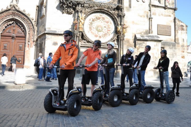 Zákaz vjezdu do památkové rezervace sice pro segwaye platí, ale bez značek není vymahatelný (ilustrační foto).