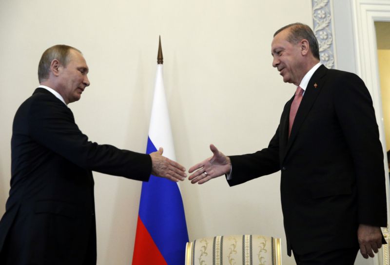 Zleva: Vladimir Putin a Recep Tayyip Erdoğan.