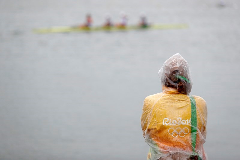 Nepřízeň počasí přinutila pořadatele veslařské regaty na olympijských hrách v Riu de Janeiro zrušit středeční závody. 