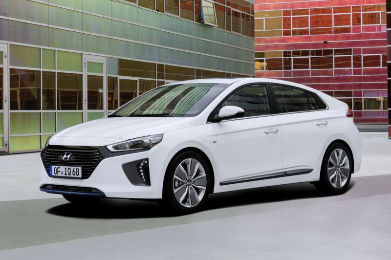 Hybridní Hyundai Ioniq je vybavený novým zážehovým čtyřválcem. 