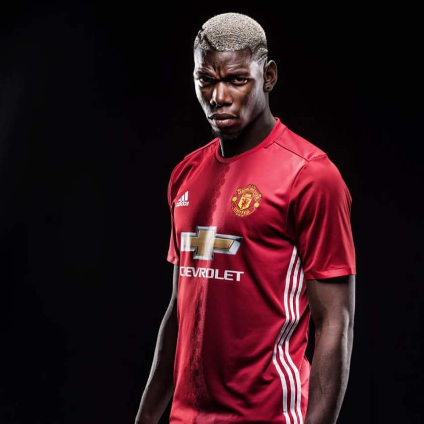 1. Paul Pogba, Francie, 23 let, záložníkJuventus -> Manchester United2,8 miliardy korunPřibližně půl kilometru výstavby tunelu Blanka. 1. Paul Pogba, Francie, 23 let, záložníkJuventus -> Manchester United2,8 miliardy korunPřibližně půl kilometru výstavby tunelu Blanka.