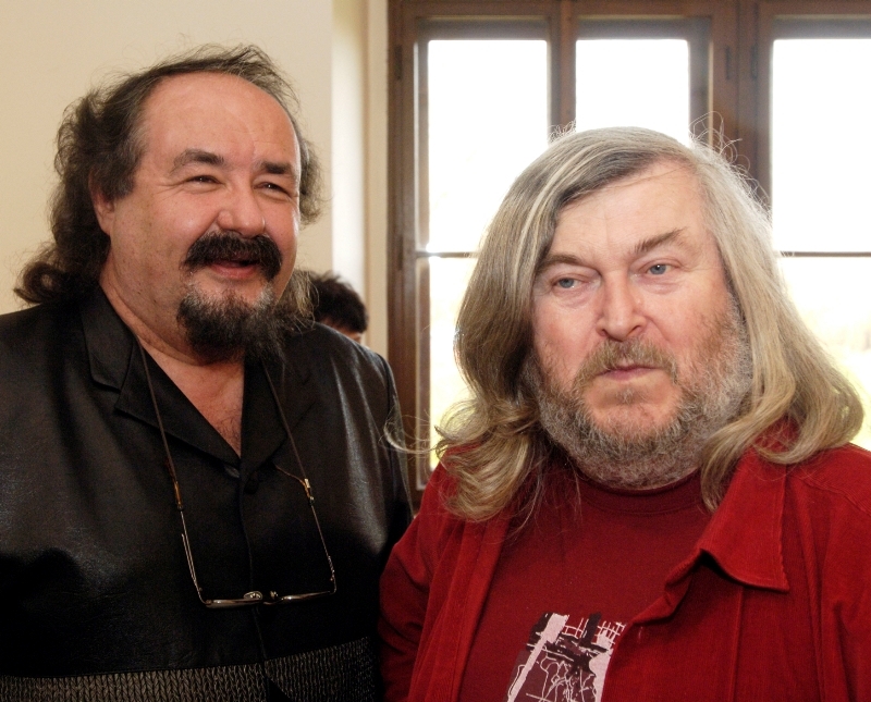 František Ringo Čech a Petr Novotný spolu s muzikou procestovali lán světa a zůstali skvělými přáteli.