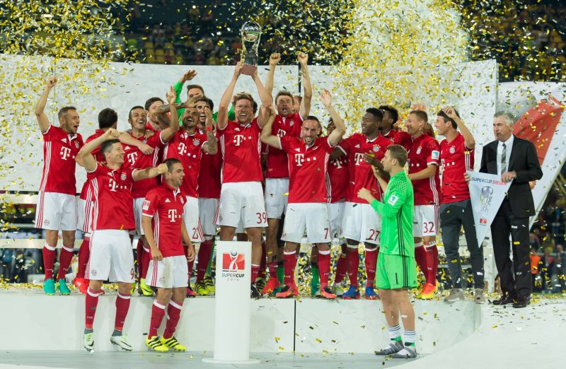 Německý Bayern Mnichov po zisku superpoháru.