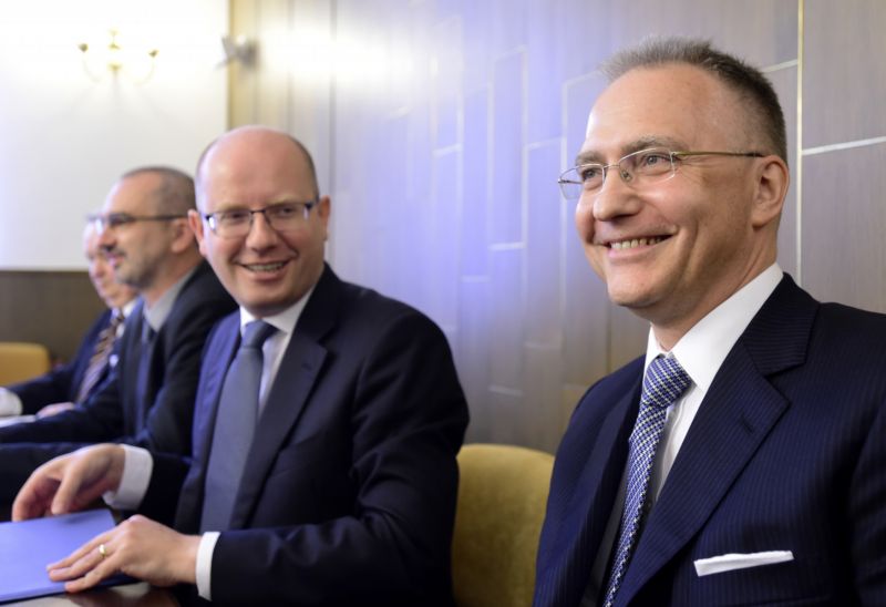 Premiér Bohuslav Sobotka a nový šéf BIS Michal Koudelka.