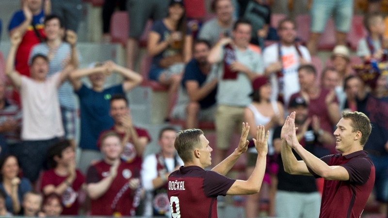 Fotbalisté Sparty získali novou posilu. Fotbalisté Sparty získali novou posilu.