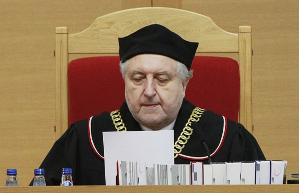 Předseda ústavního soudu Andrzej Rzepliński.