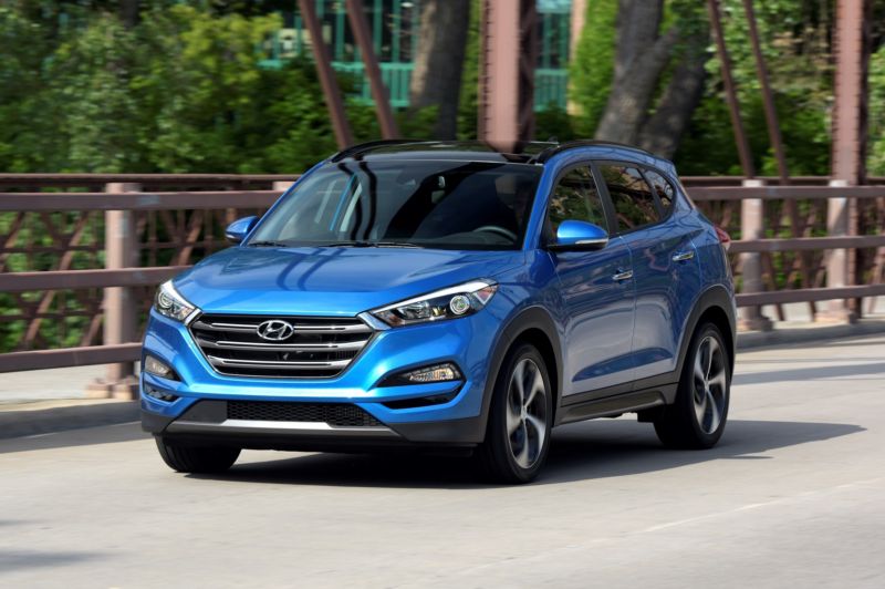 V segmentu středních SUV se automobilce Hyundai daří. 