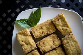 Posledním hitem v Berlíně jsou také veganské večírky pro svobodné, jejichž pořadatelé slibují veselé zážitky při pojídání tofu.