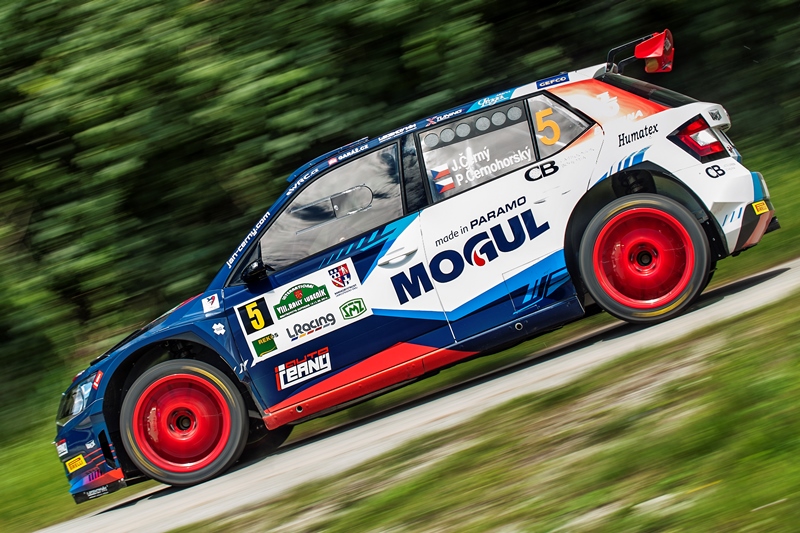 Nový závodní vůz jezdeckého týmu Černý – Černohorský bude moct na Barum Czech Rally Zlín předvést, co dovede.