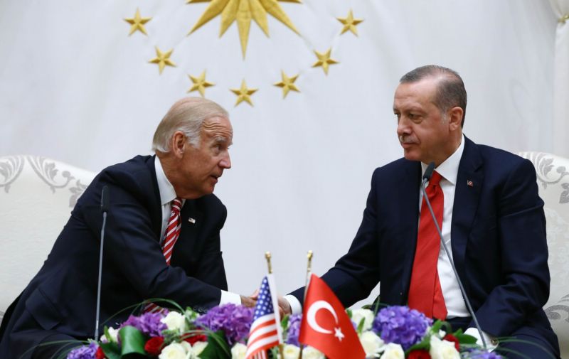 Americký viceprezident Joe Biden a turecký prezident Recep Tayyip Erdogan.