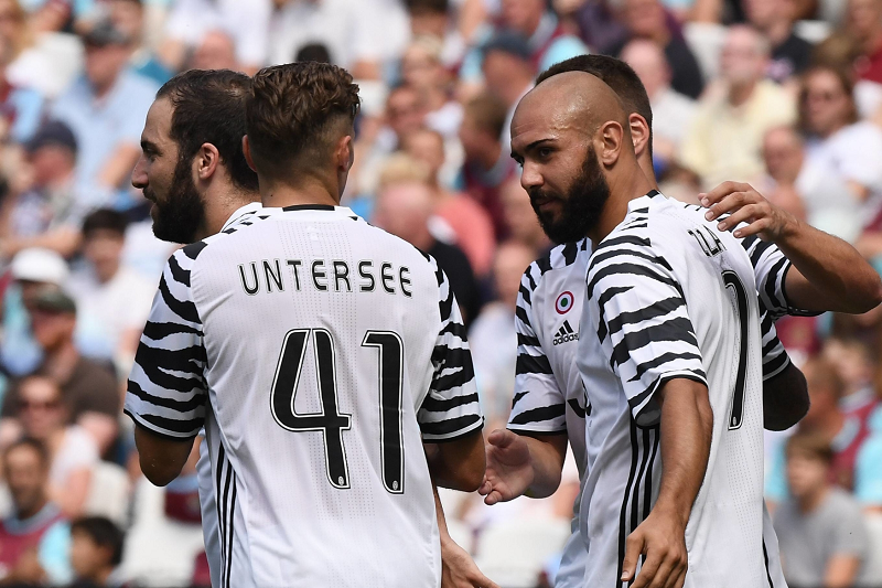 Italský útočník Simone Zaza (vpravo).